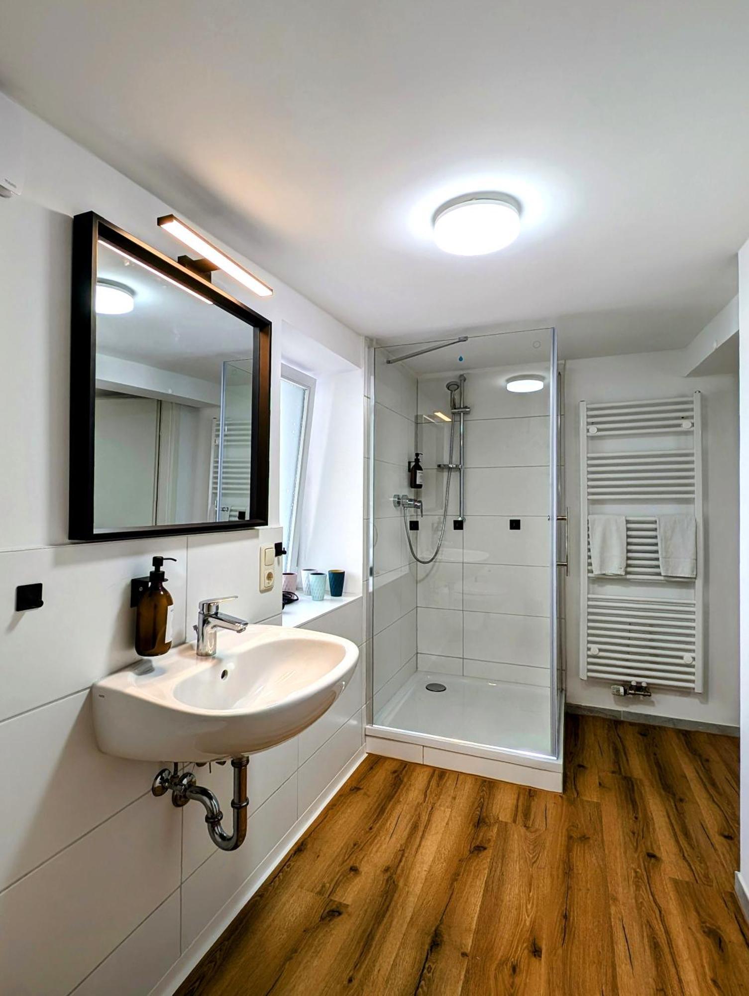 Bohnapartments - Design Suiten Am Markt - Vollausstattung - Wlan - Zentrum Ilmenau Kültér fotó