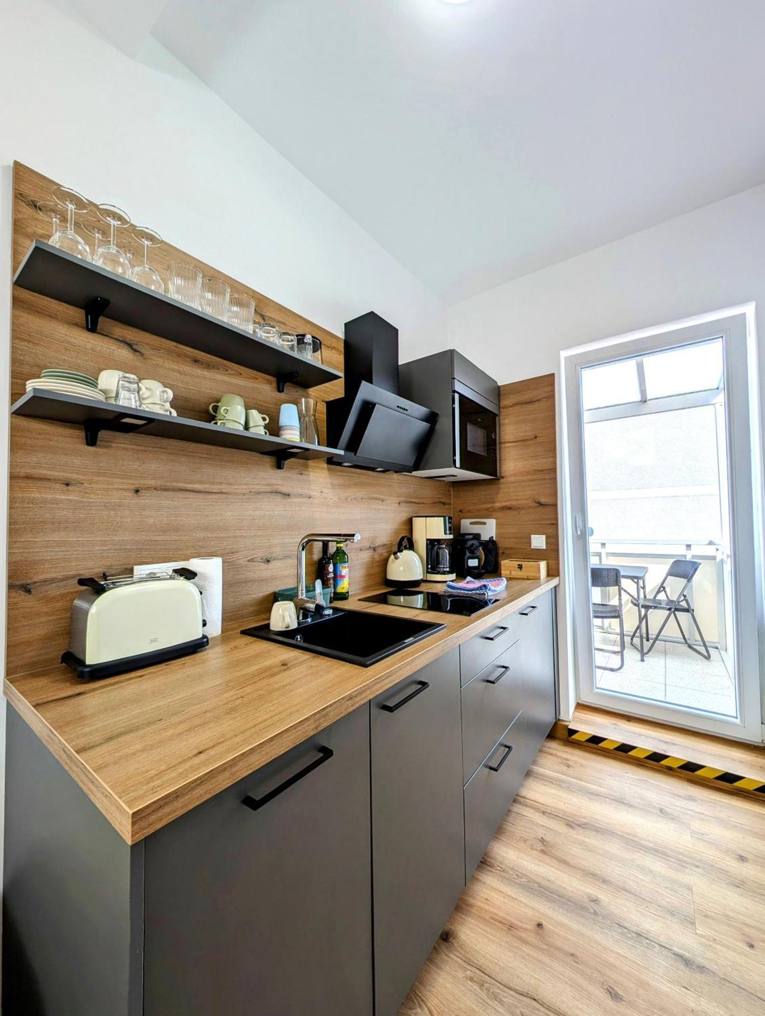 Bohnapartments - Design Suiten Am Markt - Vollausstattung - Wlan - Zentrum Ilmenau Kültér fotó