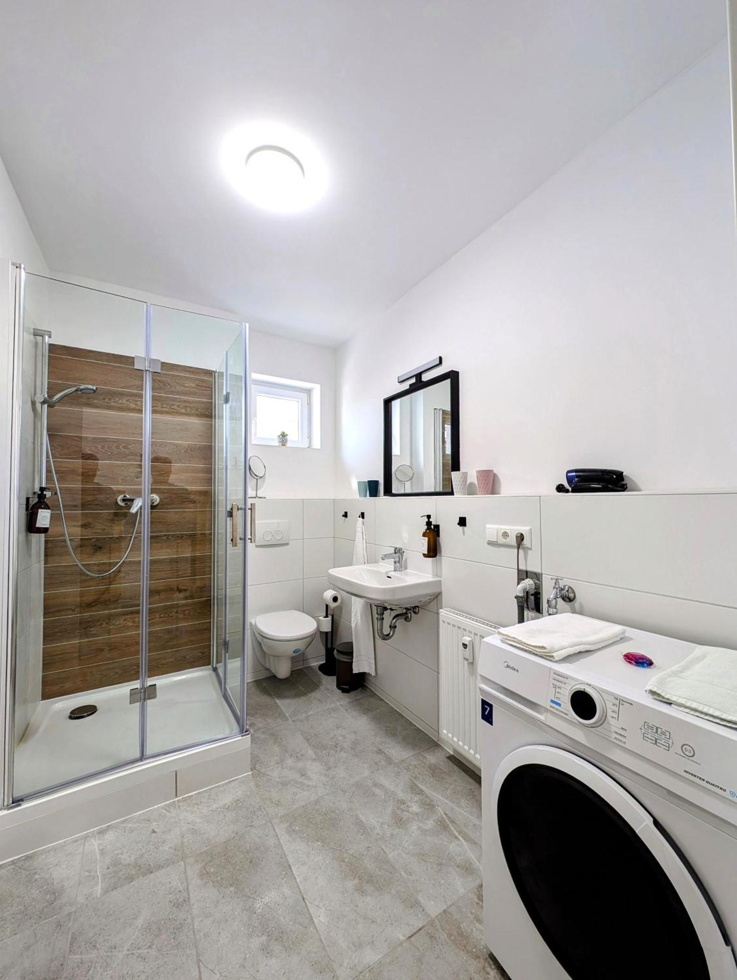 Bohnapartments - Design Suiten Am Markt - Vollausstattung - Wlan - Zentrum Ilmenau Kültér fotó